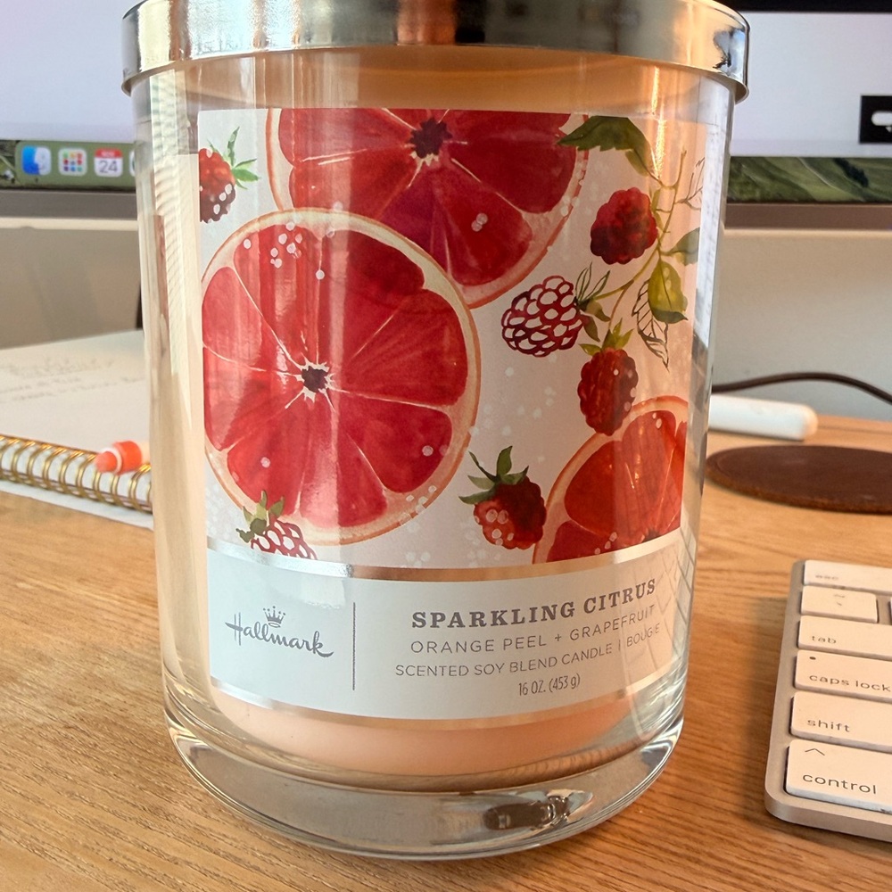 Hallmark Sparkling Citrus 3-Wick Jar Candle, 16 oz. - Picture 2 of 5